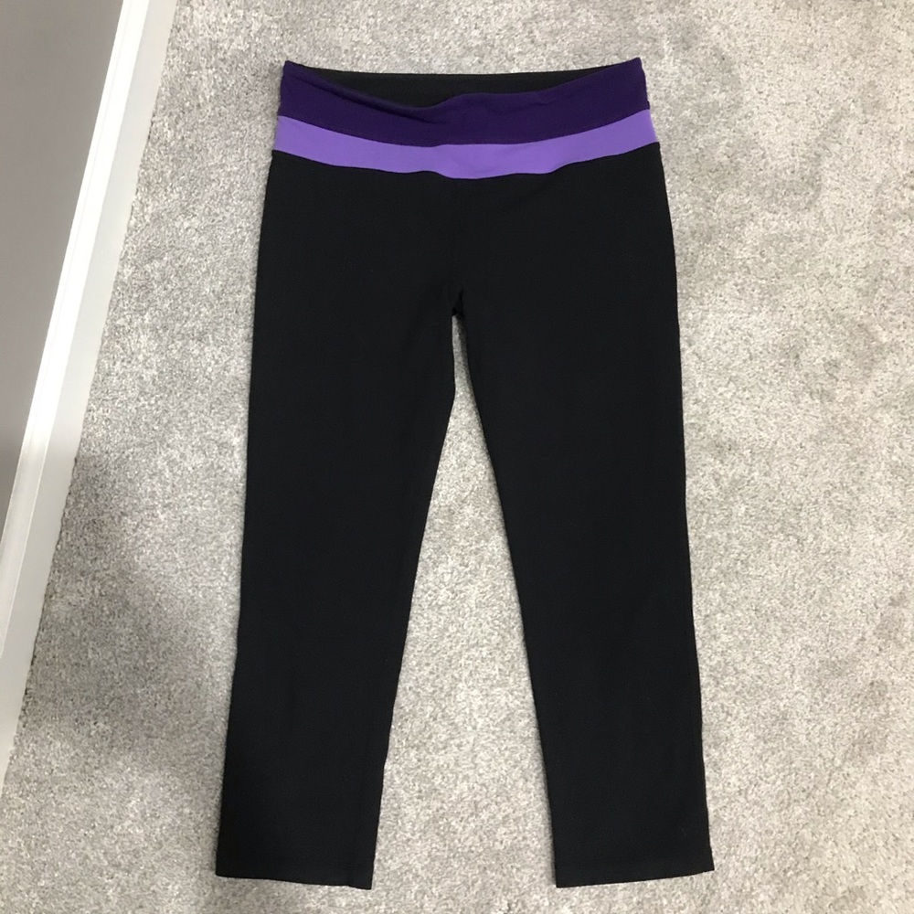 SOLD | Lululemon | Reversible Cropped Leggings 6